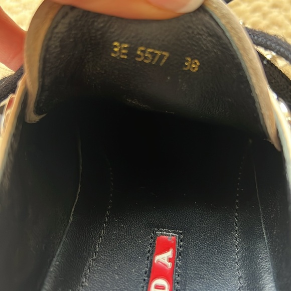 Prada shoes - Picture 8 of 9